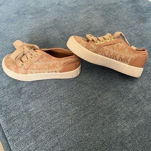 Micheal Kors Tan MK shoes